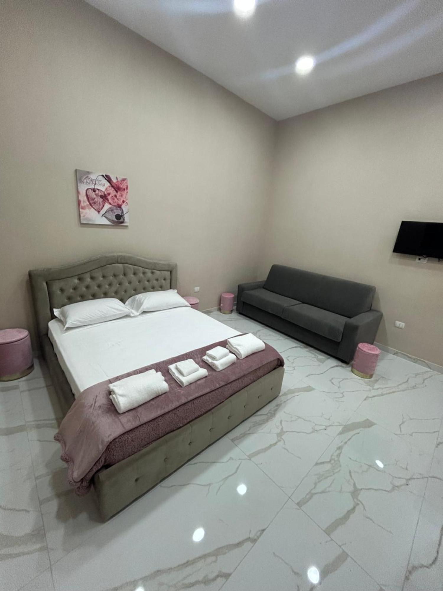 Valentino Caracciolo 105 Apartment Naples Exterior photo