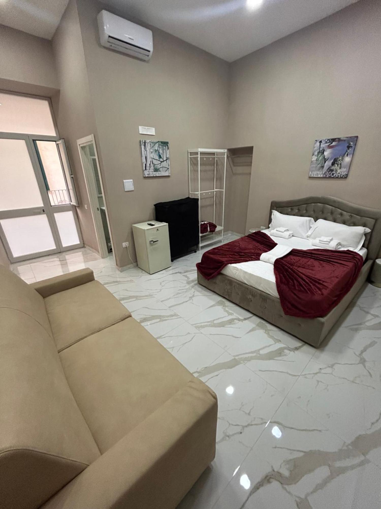 Valentino Caracciolo 105 Apartment Naples Exterior photo