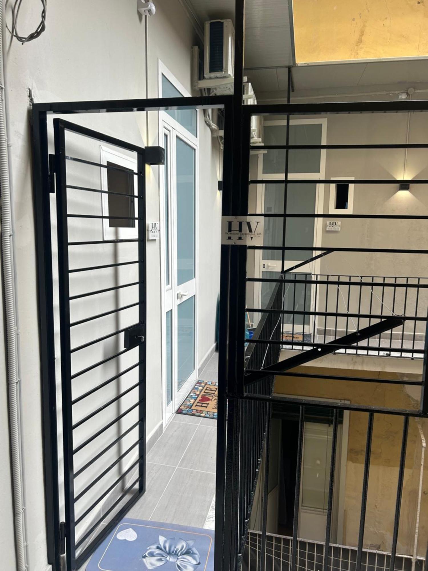 Valentino Caracciolo 105 Apartment Naples Exterior photo