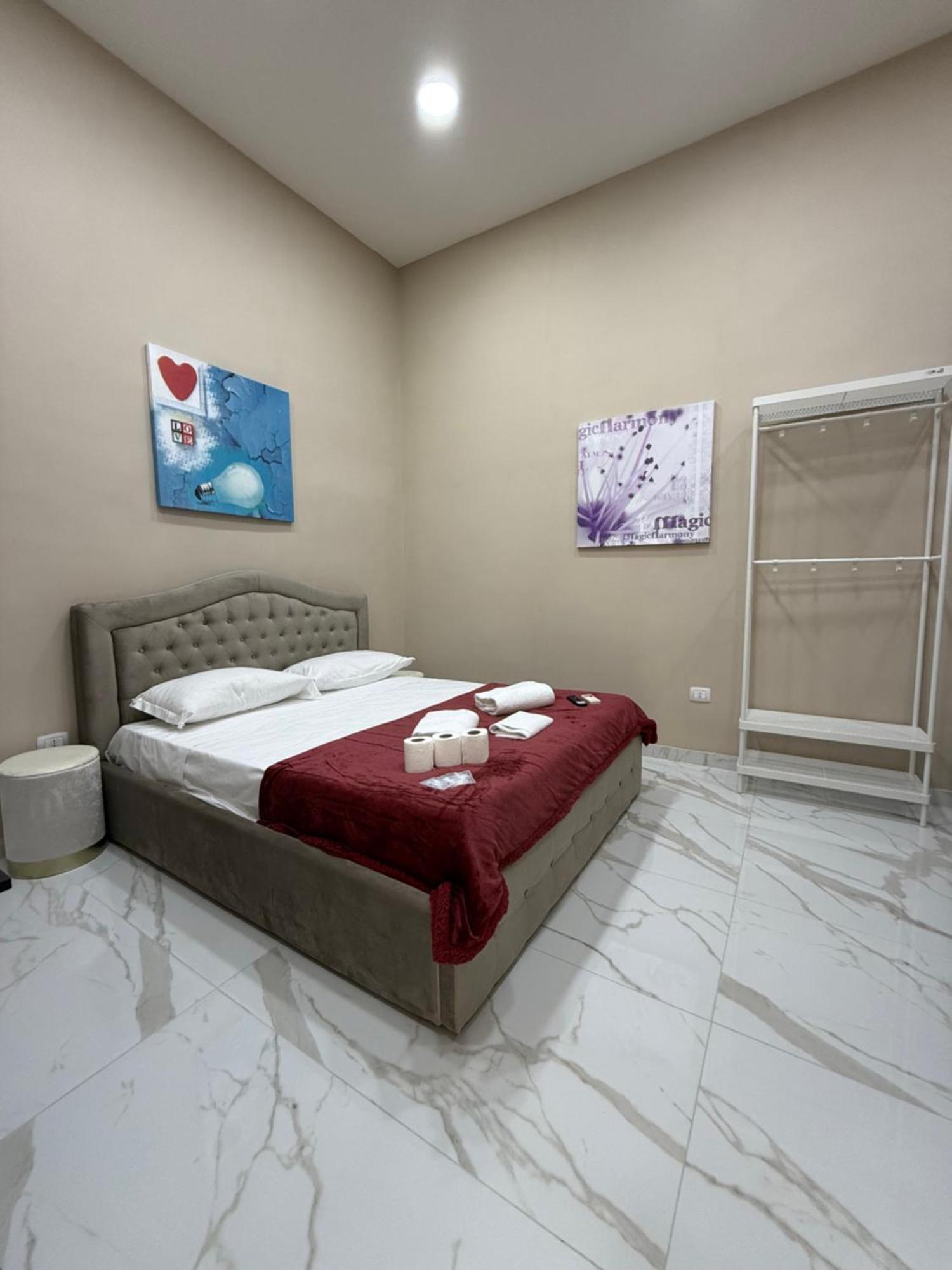 Valentino Caracciolo 105 Apartment Naples Exterior photo