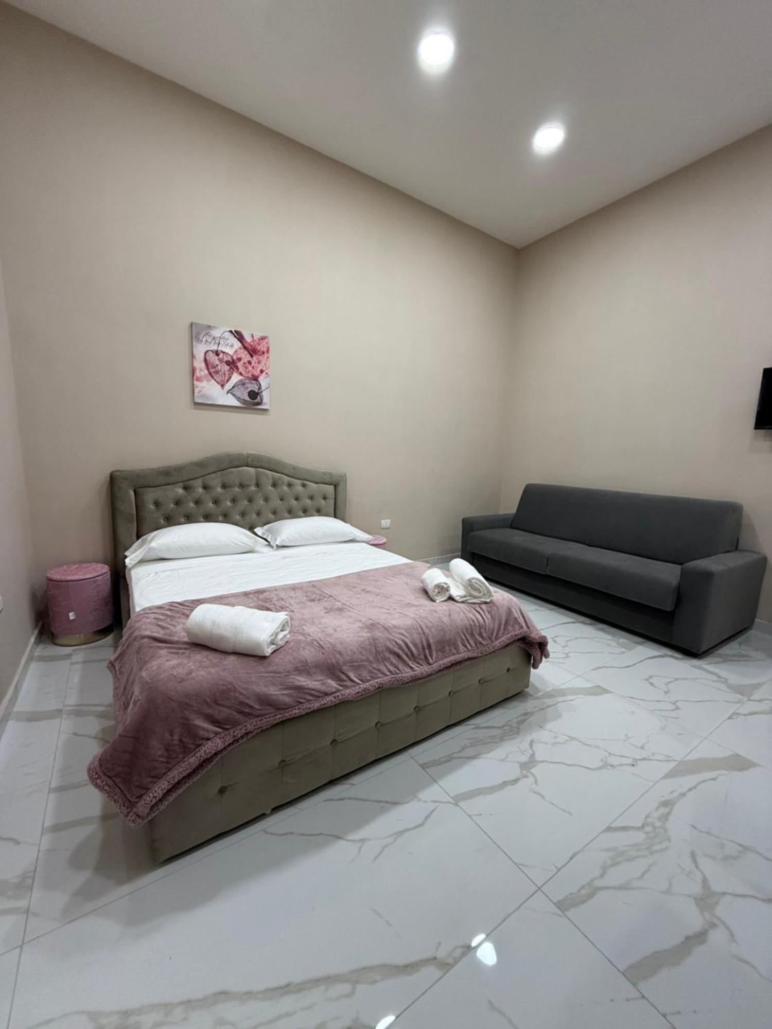 Valentino Caracciolo 105 Apartment Naples Exterior photo